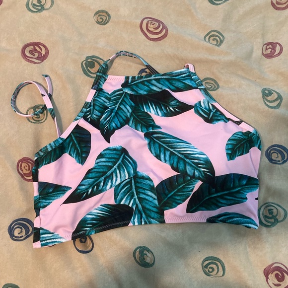 Swimsuit top - Picture 1 of 2